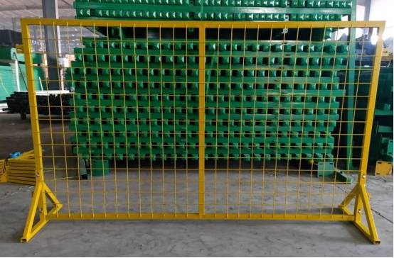 施工圍欄的作用與特種勞動防護用品銷售的重要性